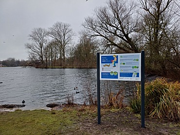 Schautafel am Standort Sodenmattsee